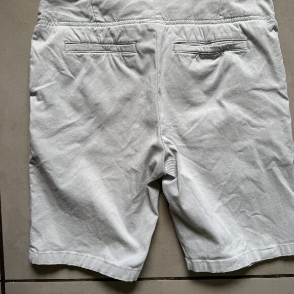 IZOD Golf Light Gray Stretch Shorts Women’s Size 6 | Pockets Mesh Lining Rayon B - Picture 9 of 9